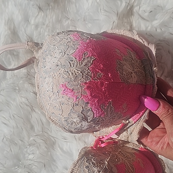 Victoria Secret bra - Picture 3 of 5